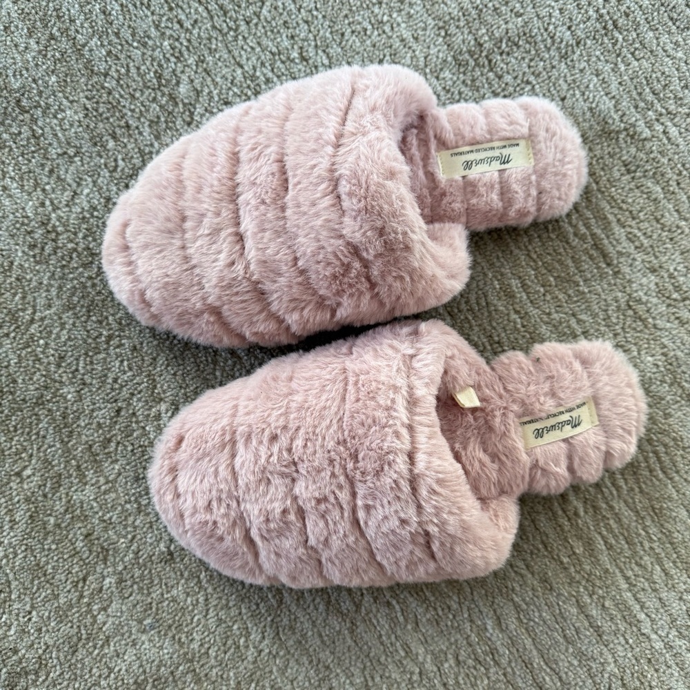 Madewell • Quilted Scuff Slippers in Recycled Faux Fur Size 6. like new - Picture 3 of 13